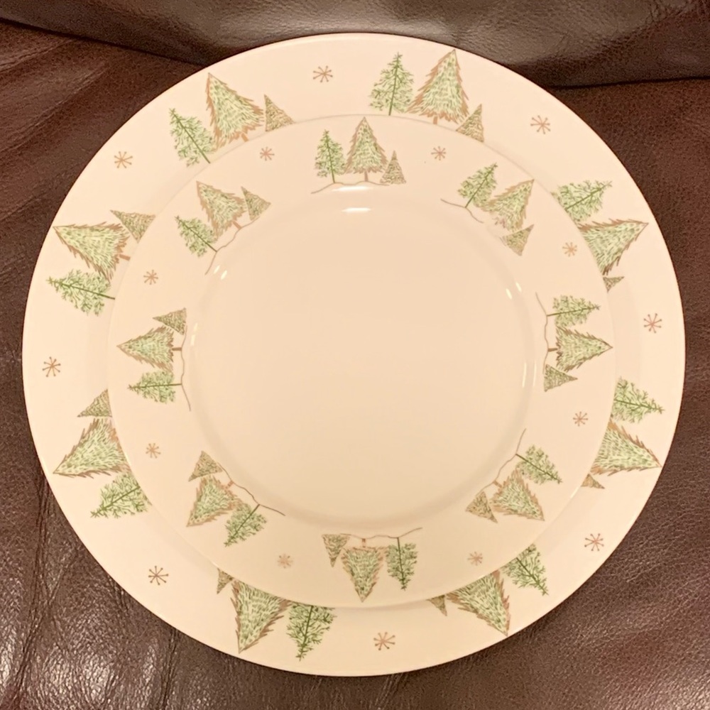 Grace Teaware Christmas Tree Dinner & Salad Plate Set